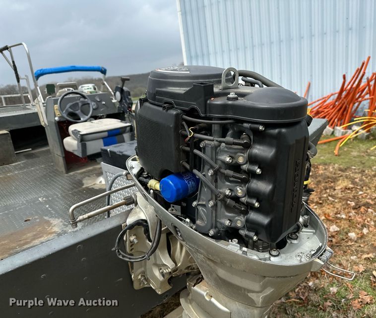 image for item LR9592 2006 Voyager 1885 Jon  boat