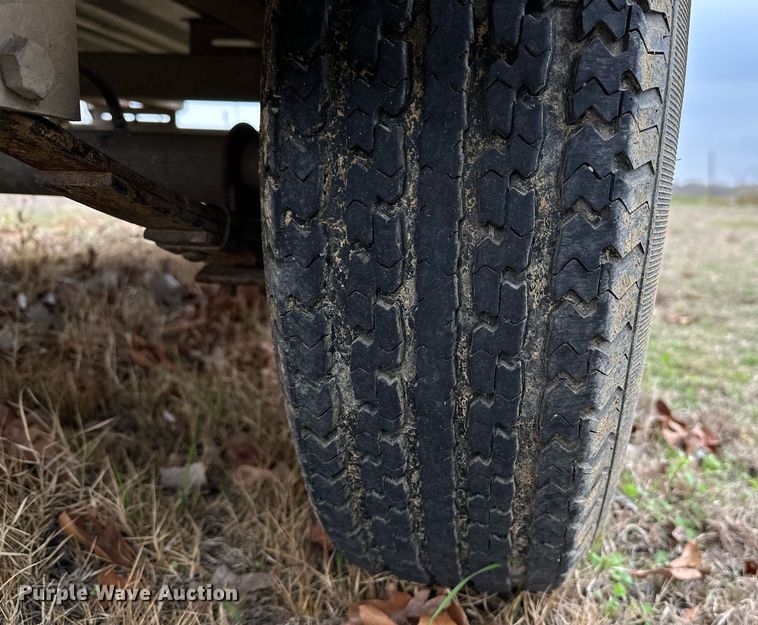 image for item LR9592 2006 Voyager 1885 Jon  boat