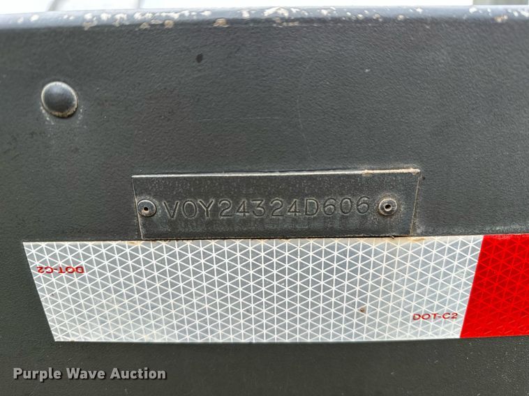 image for item LR9592 2006 Voyager 1885 Jon  boat