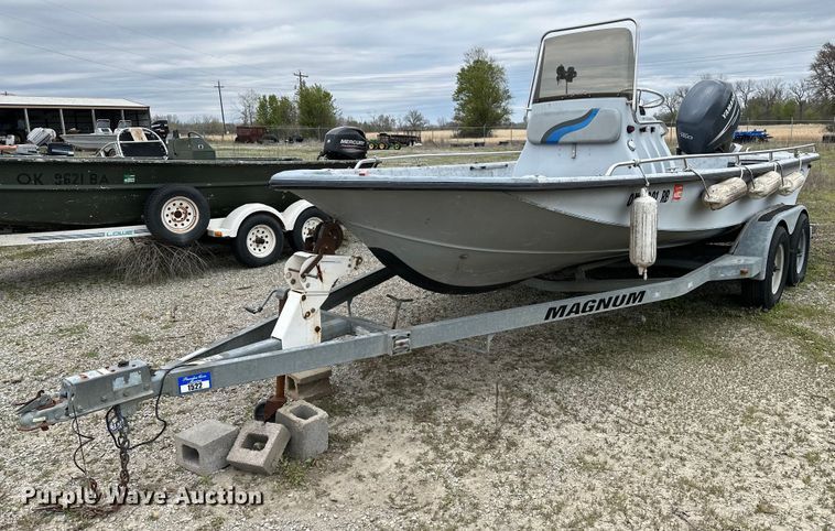 image for item LR9607 2005 Blue Wave 190 Classic boat