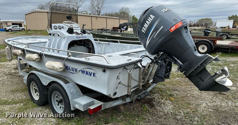 image for item LR9607 2005 Blue Wave 190 Classic boat