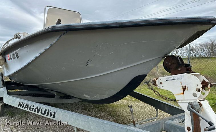 image for item LR9607 2005 Blue Wave 190 Classic boat