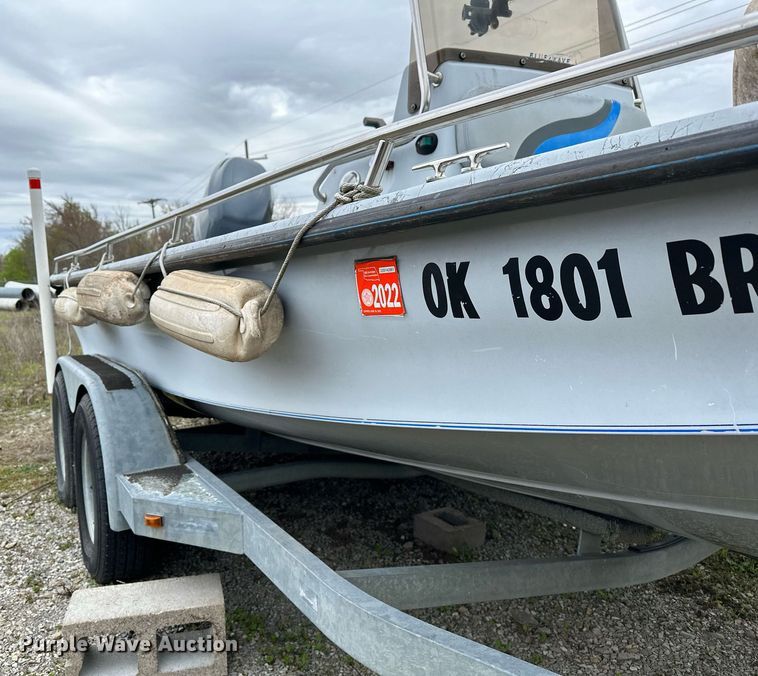 image for item LR9607 2005 Blue Wave 190 Classic boat