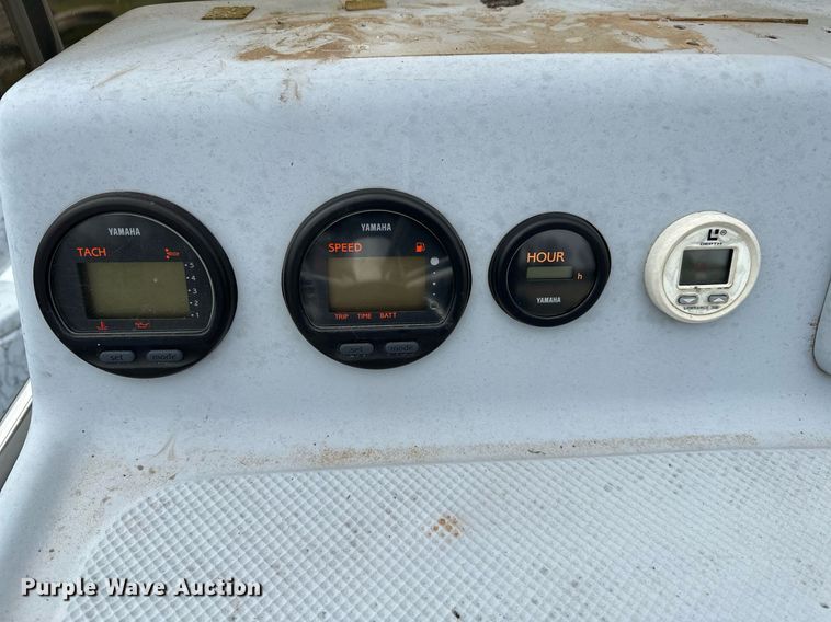 image for item LR9607 2005 Blue Wave 190 Classic boat