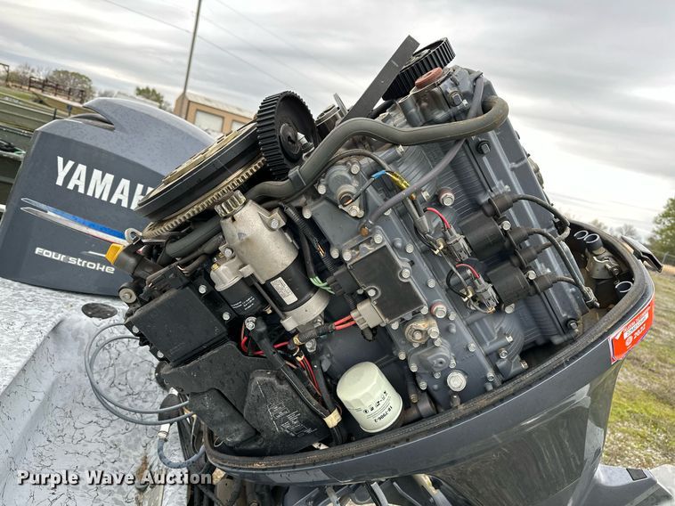 image for item LR9607 2005 Blue Wave 190 Classic boat