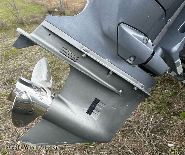 image for item LR9607 2005 Blue Wave 190 Classic boat