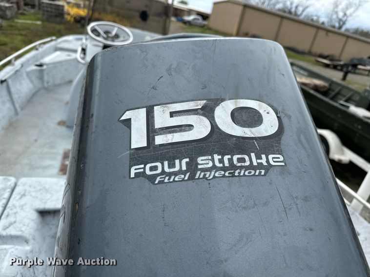 image for item LR9607 2005 Blue Wave 190 Classic boat