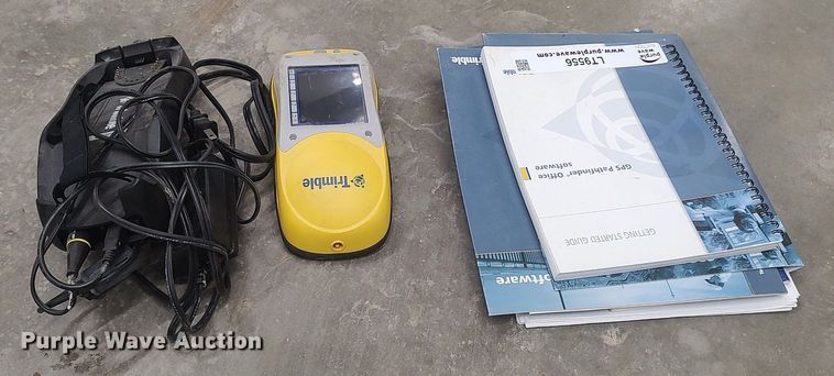 image for item LT9556 Trimble GeoXM  GPS unit