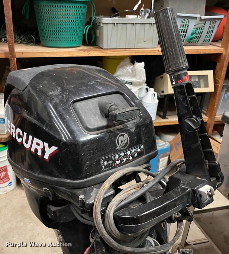 image for item MM9412 2011 Mercury 20  outboard engine