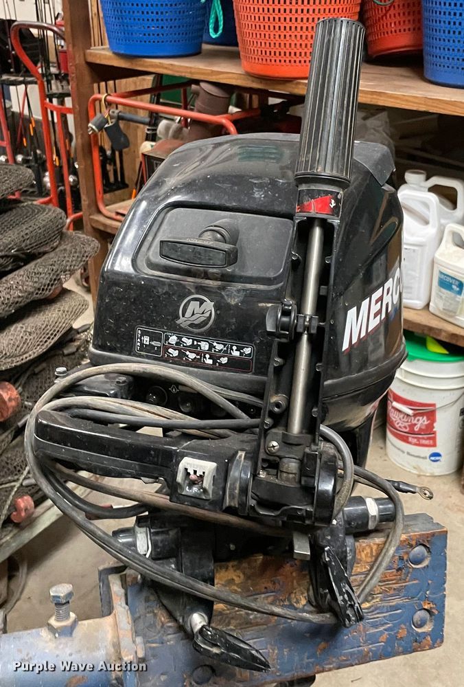 image for item MM9412 2011 Mercury 20  outboard engine