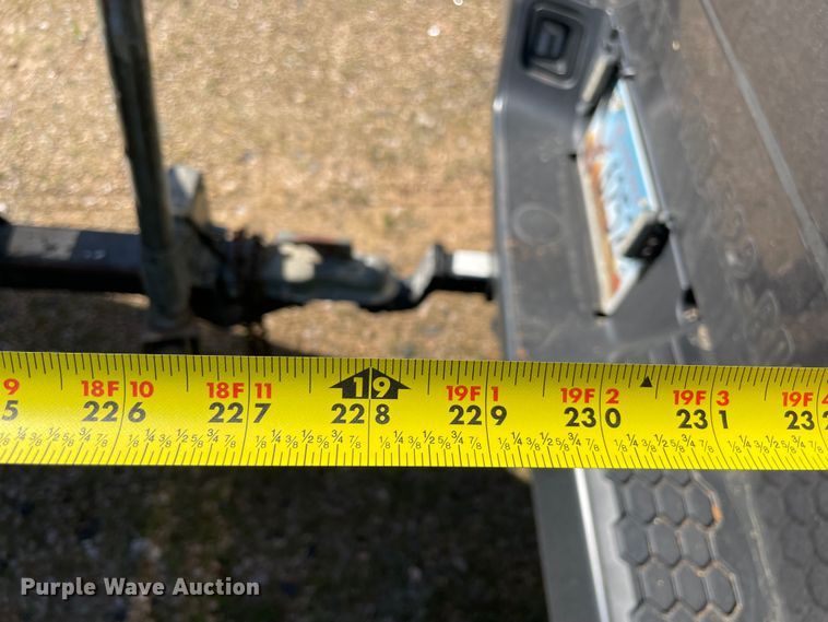 image for item MM9430 1990 Bass Tracker Pro 17  boat