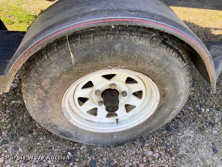 image for item MM9430 1990 Bass Tracker Pro 17  boat