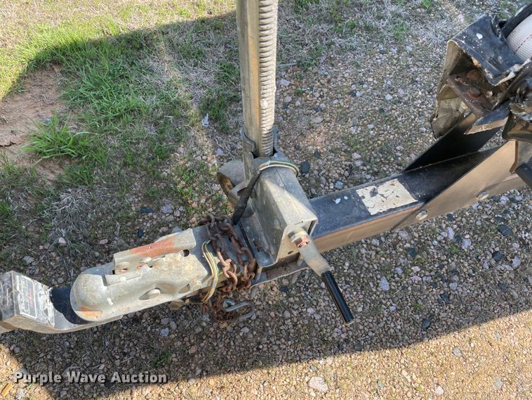 image for item MM9430 1990 Bass Tracker Pro 17  boat