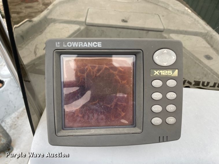 image for item MM9457 2005 Blue Wave  boat