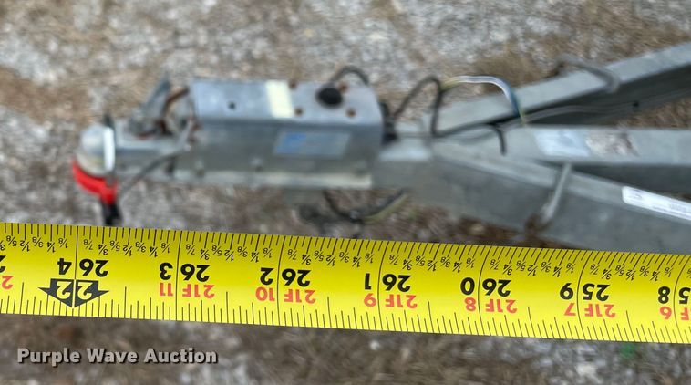 image for item MM9457 2005 Blue Wave  boat