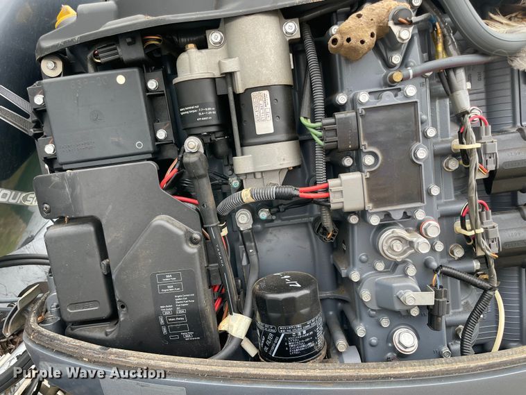 image for item MM9457 2005 Blue Wave  boat