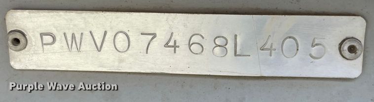 image for item MM9457 2005 Blue Wave  boat