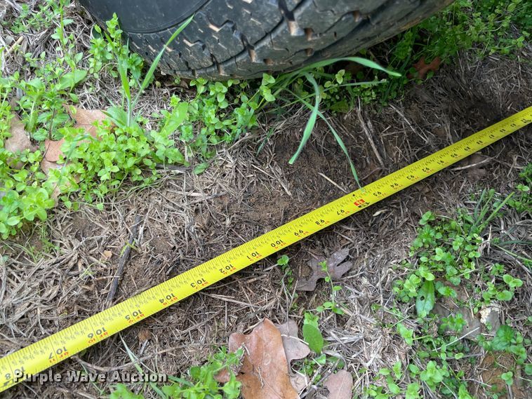 image for item MM9457 2005 Blue Wave  boat