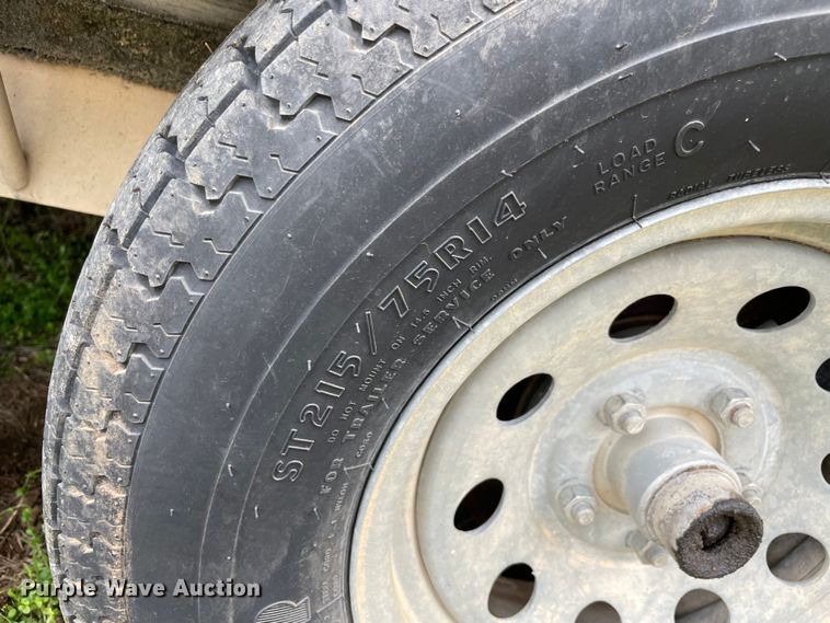 image for item MM9457 2005 Blue Wave  boat