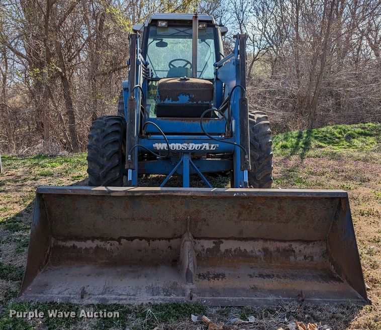 image for item MN9791 1994 Ford 8240  MFWD tractor