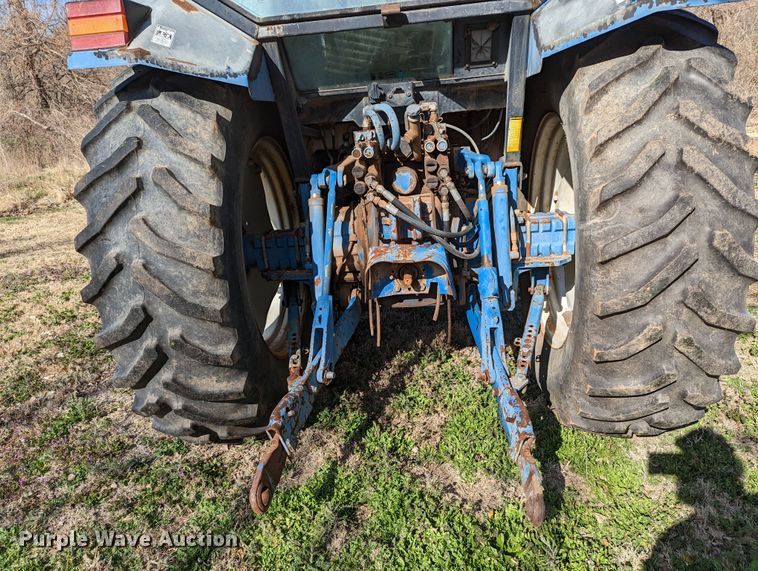 image for item MN9791 1994 Ford 8240  MFWD tractor