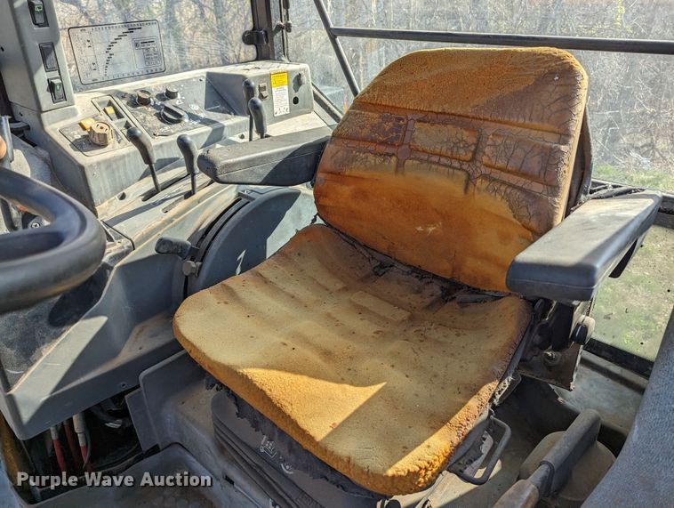 image for item MN9791 1994 Ford 8240  MFWD tractor