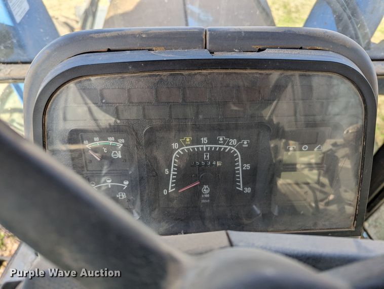 image for item MN9791 1994 Ford 8240  MFWD tractor