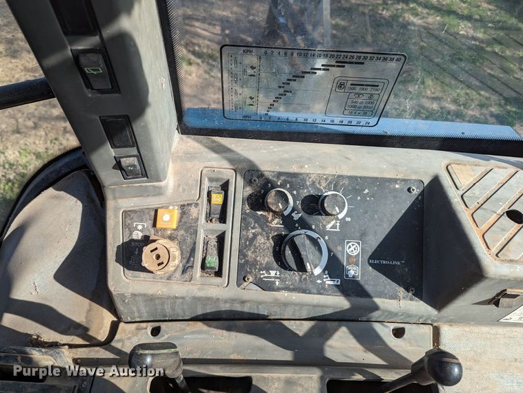 image for item MN9791 1994 Ford 8240  MFWD tractor