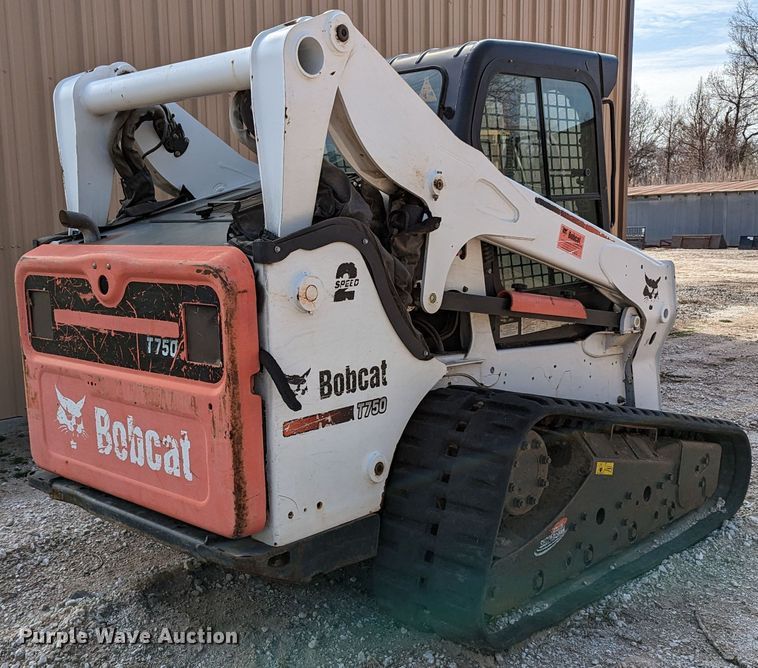 image for item MN9798 2013 Bobcat T750  tracked skid steer loader