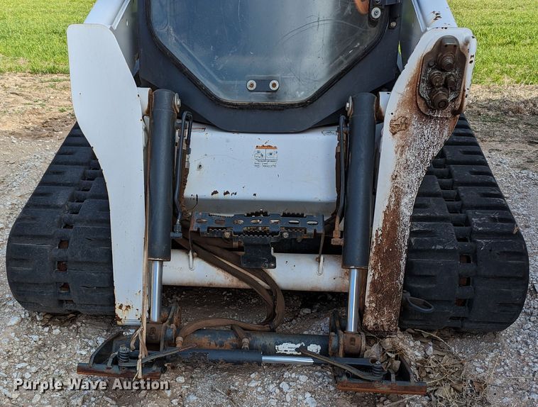 image for item MN9798 2013 Bobcat T750  tracked skid steer loader