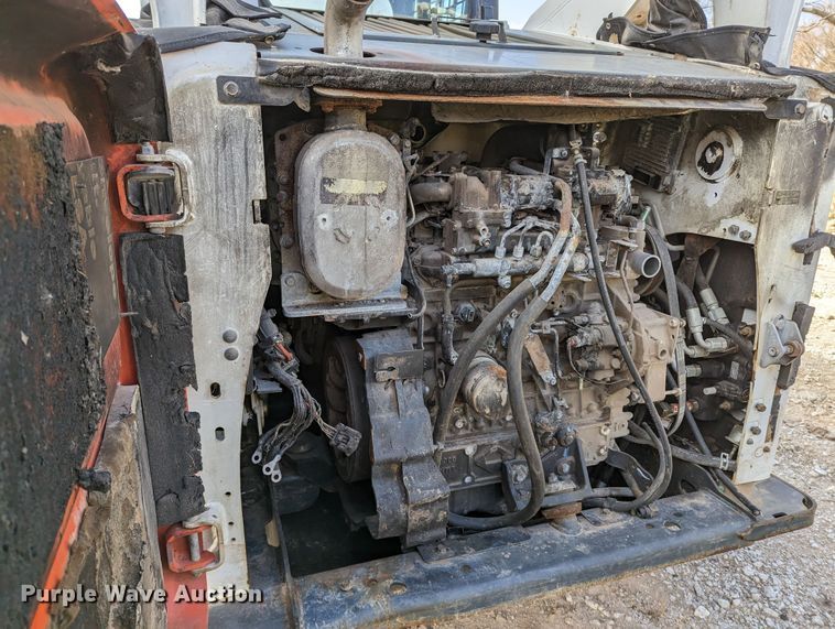 image for item MN9798 2013 Bobcat T750  tracked skid steer loader