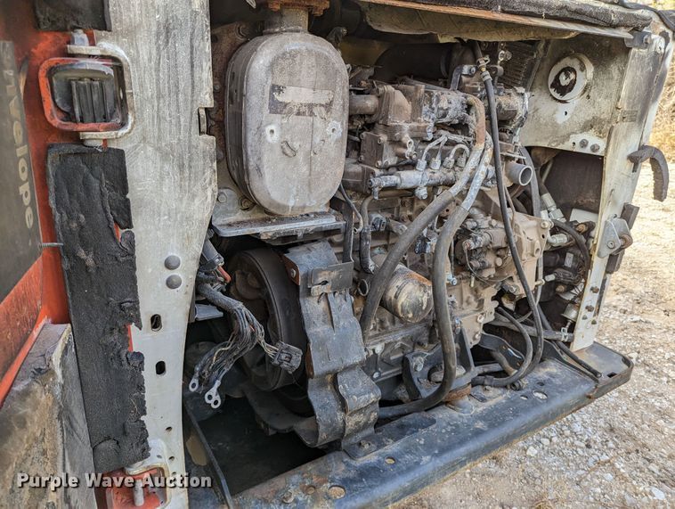 image for item MN9798 2013 Bobcat T750  tracked skid steer loader