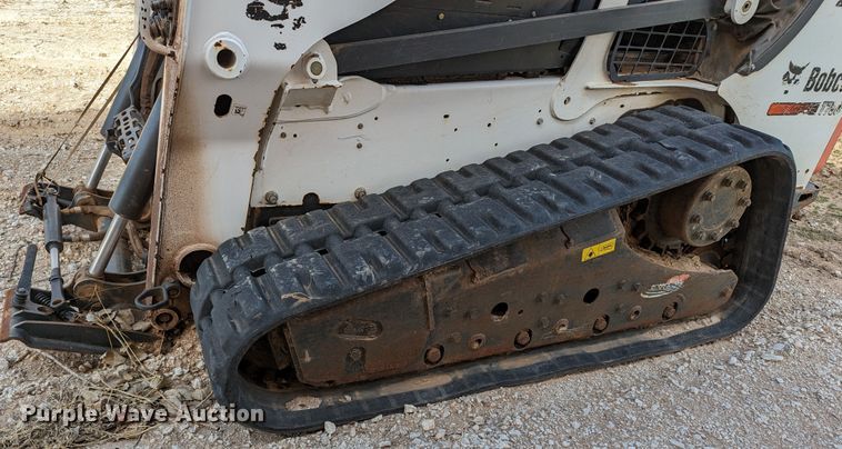 image for item MN9798 2013 Bobcat T750  tracked skid steer loader