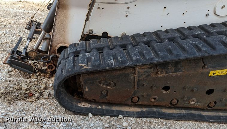 image for item MN9798 2013 Bobcat T750  tracked skid steer loader