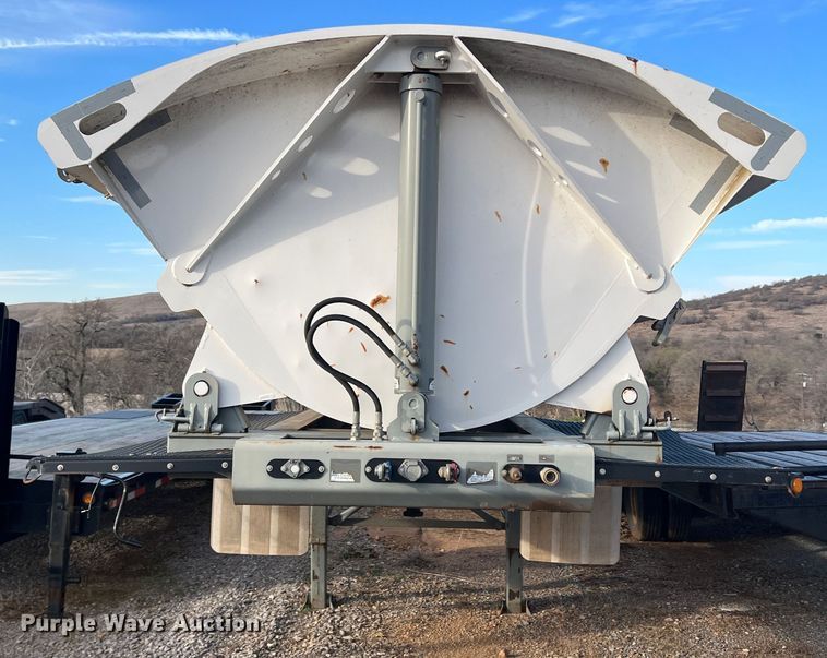 image for item MQ9841 2009 Smith Co S3-42-34  side dump trailer