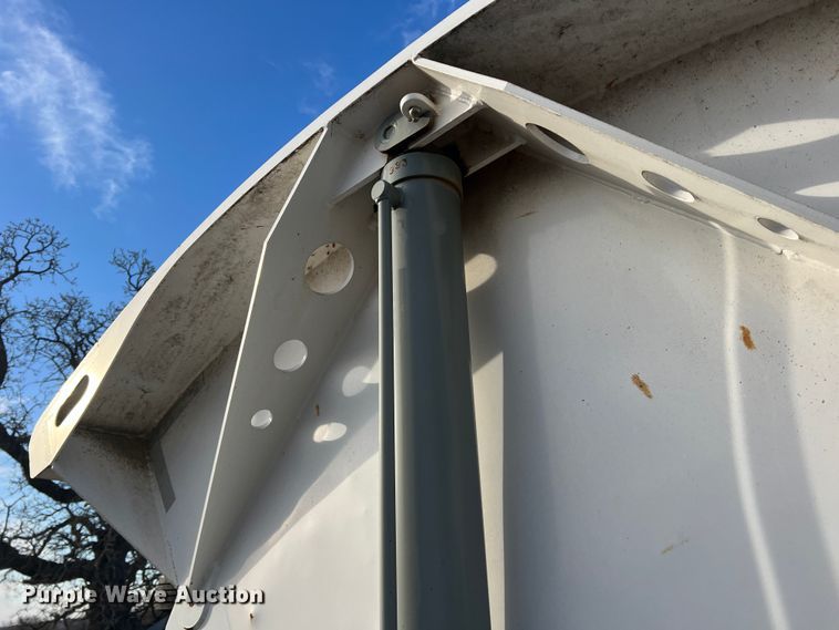 image for item MQ9841 2009 Smith Co S3-42-34  side dump trailer