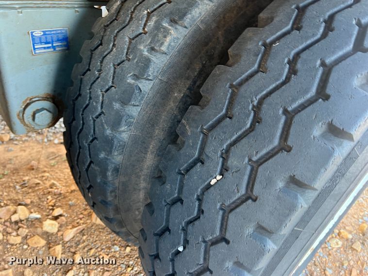 image for item MQ9841 2009 Smith Co S3-42-34  side dump trailer