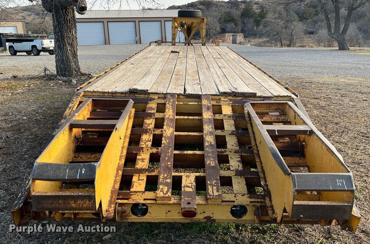 image for item MQ9844 Belshe DT-235  equipment trailer