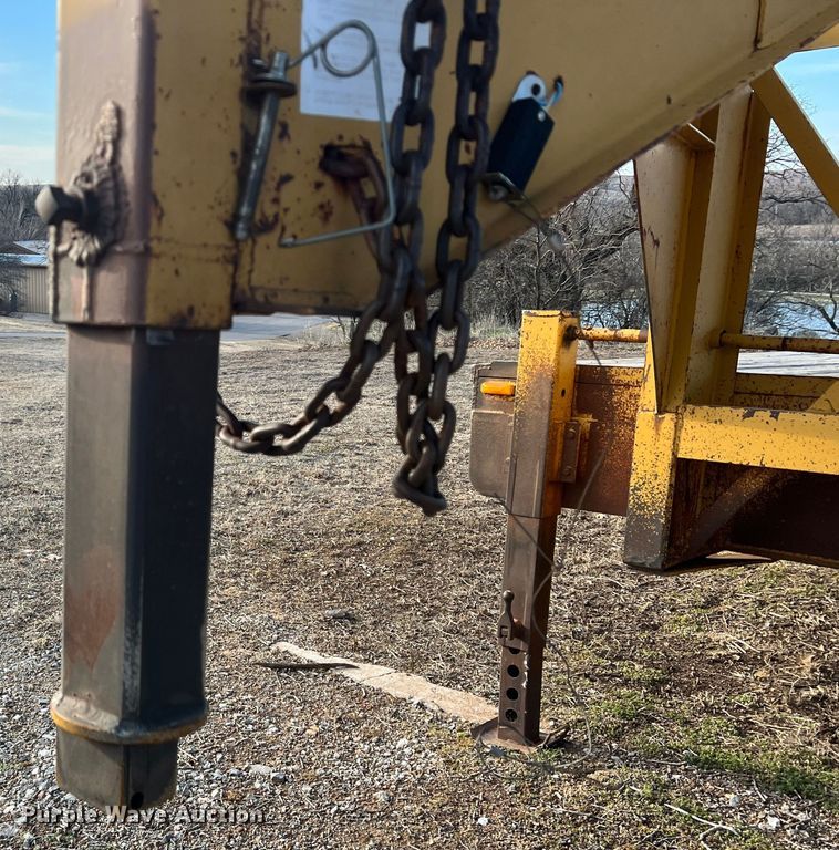 image for item MQ9844 Belshe DT-235  equipment trailer