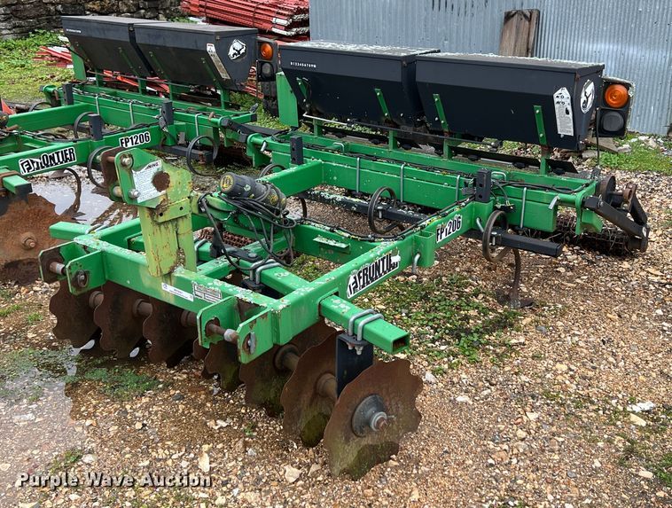 image for item MY9561 Frontier FP1206  seeder