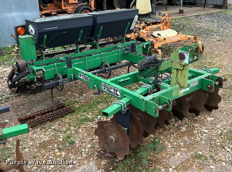 image for item MY9561 Frontier FP1206  seeder