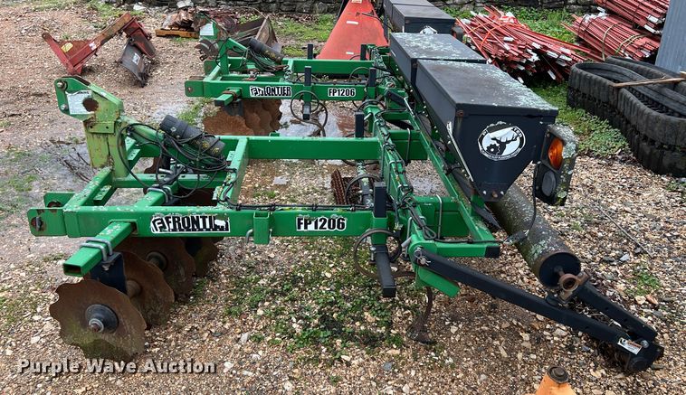 image for item MY9561 Frontier FP1206  seeder