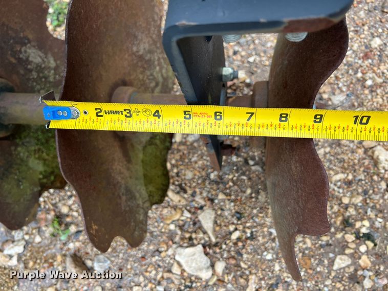 image for item MY9561 Frontier FP1206  seeder