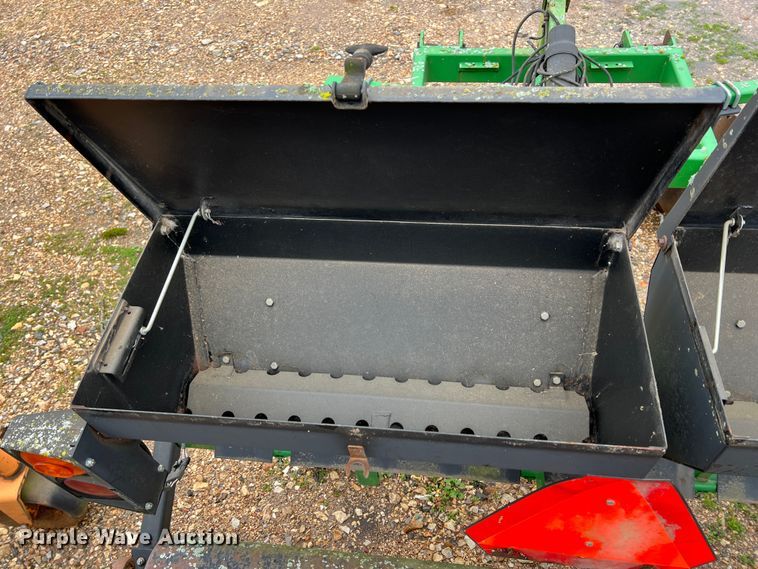 image for item MY9561 Frontier FP1206  seeder