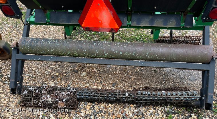 image for item MY9561 Frontier FP1206  seeder