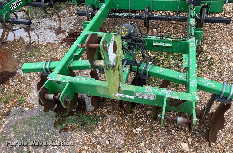 image for item MY9561 Frontier FP1206  seeder