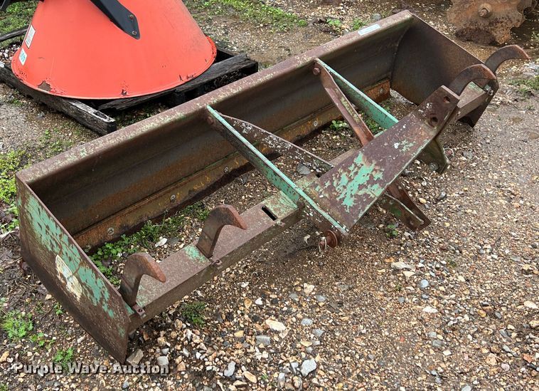 image for item MY9565 John Deere  box blade