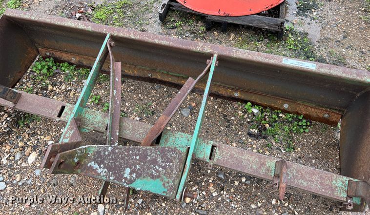 image for item MY9565 John Deere  box blade