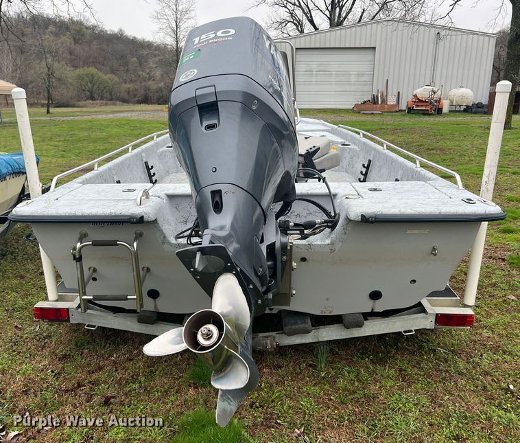 image for item MY9569 2005 Blue Wave 190  boat