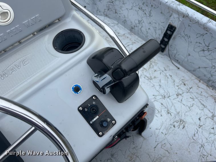 image for item MY9569 2005 Blue Wave 190  boat